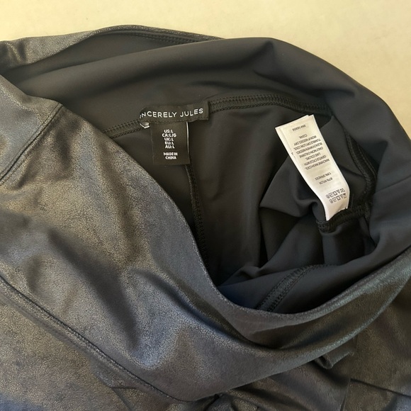 Sincerely Jules Bandier The Meadow black faux leather shiny leggings Sz-L. Y3 - Picture 9 of 13